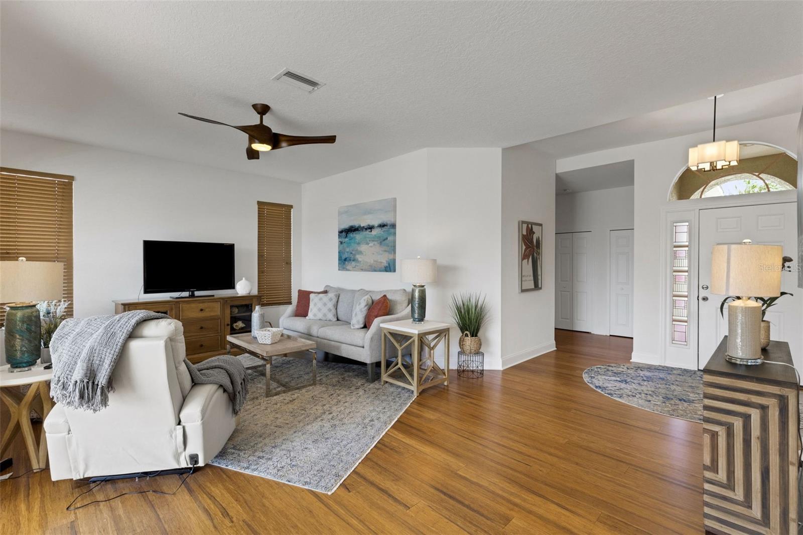 378 LONDONDERRY DR, SARASOTA, FL, 34240