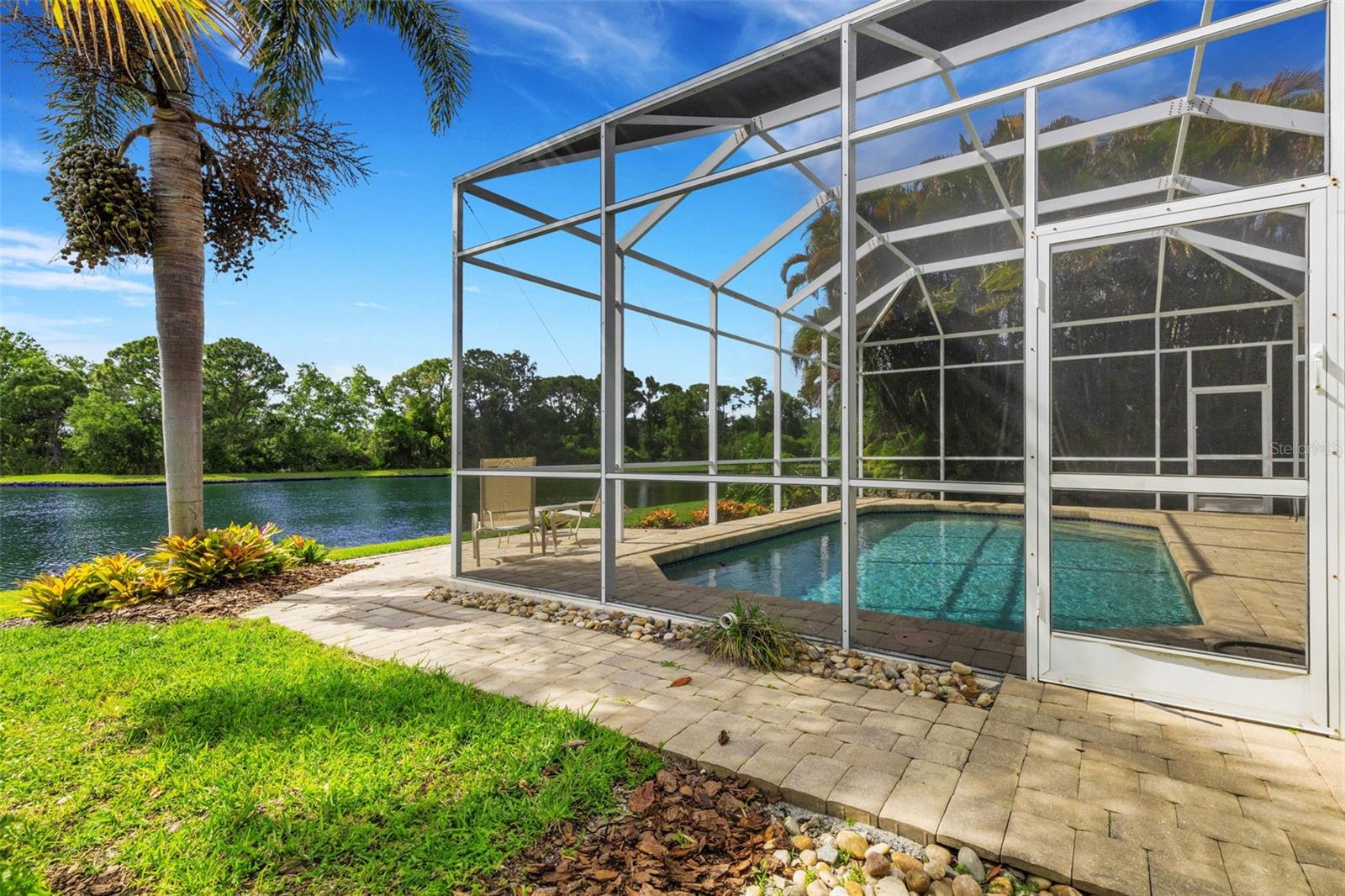 378 LONDONDERRY DR, SARASOTA, FL, 34240