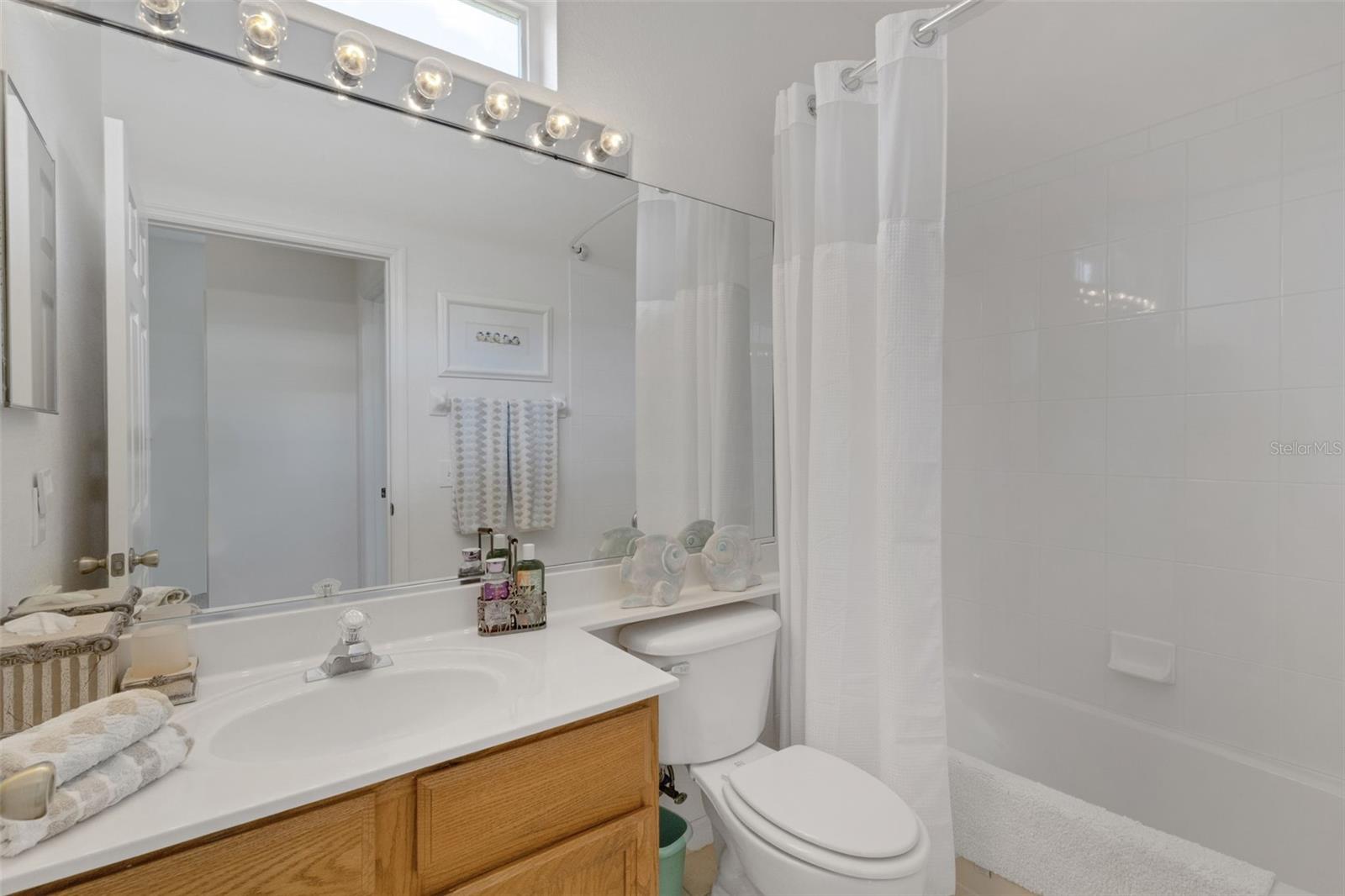 378 LONDONDERRY DR, SARASOTA, FL, 34240