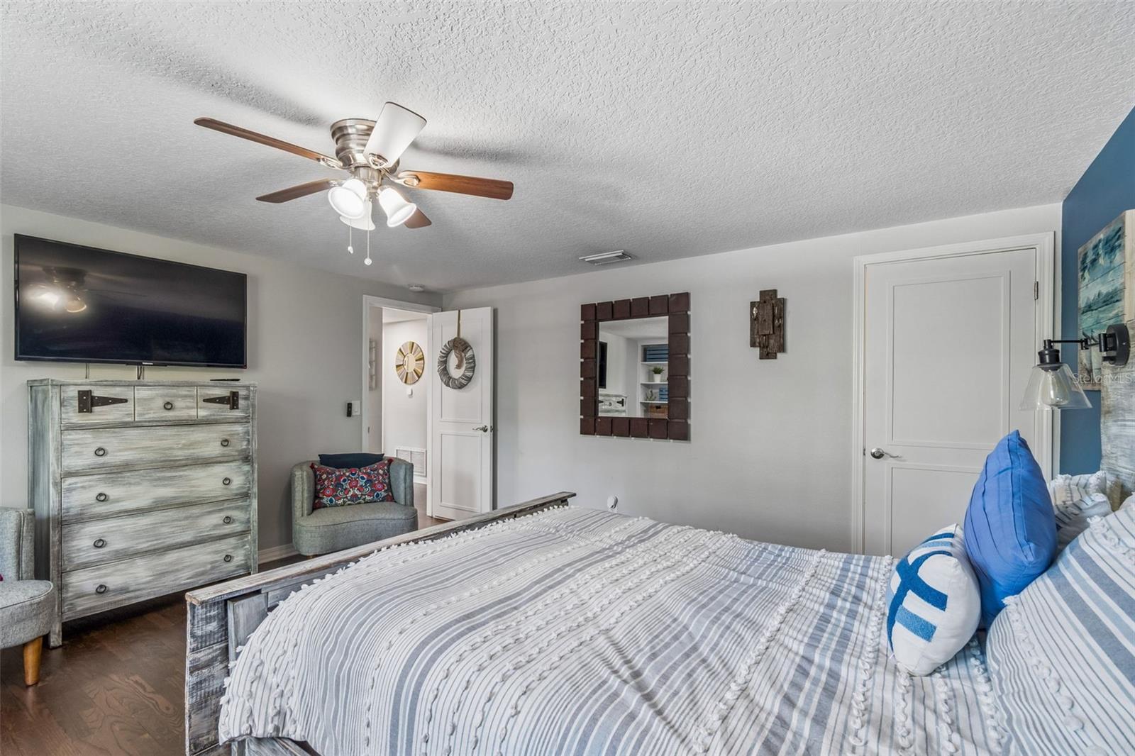 4528 W WOODMERE RD, TAMPA, FL, 33609