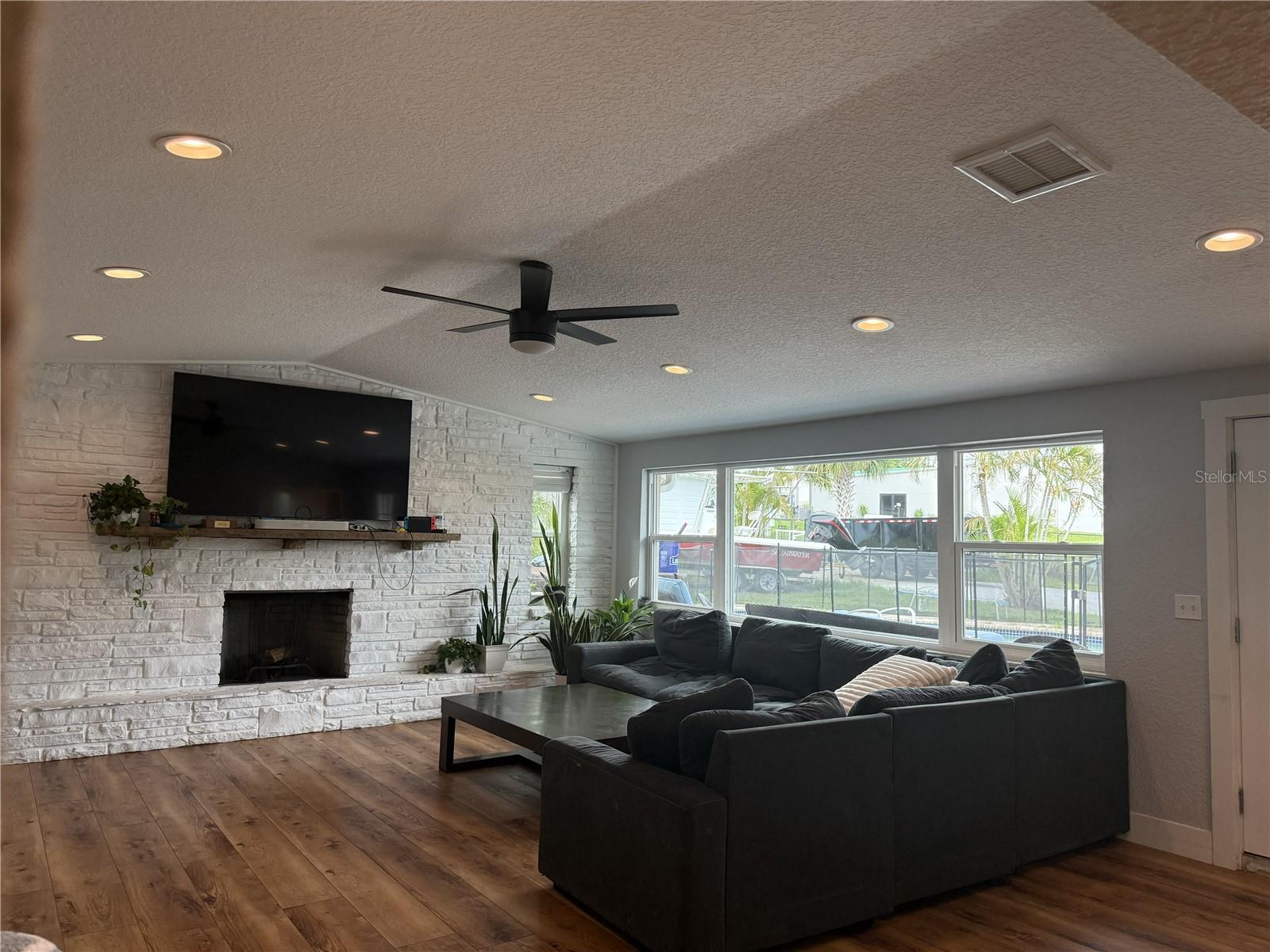 12705 PARK BLVD, SEMINOLE, FL, 33776