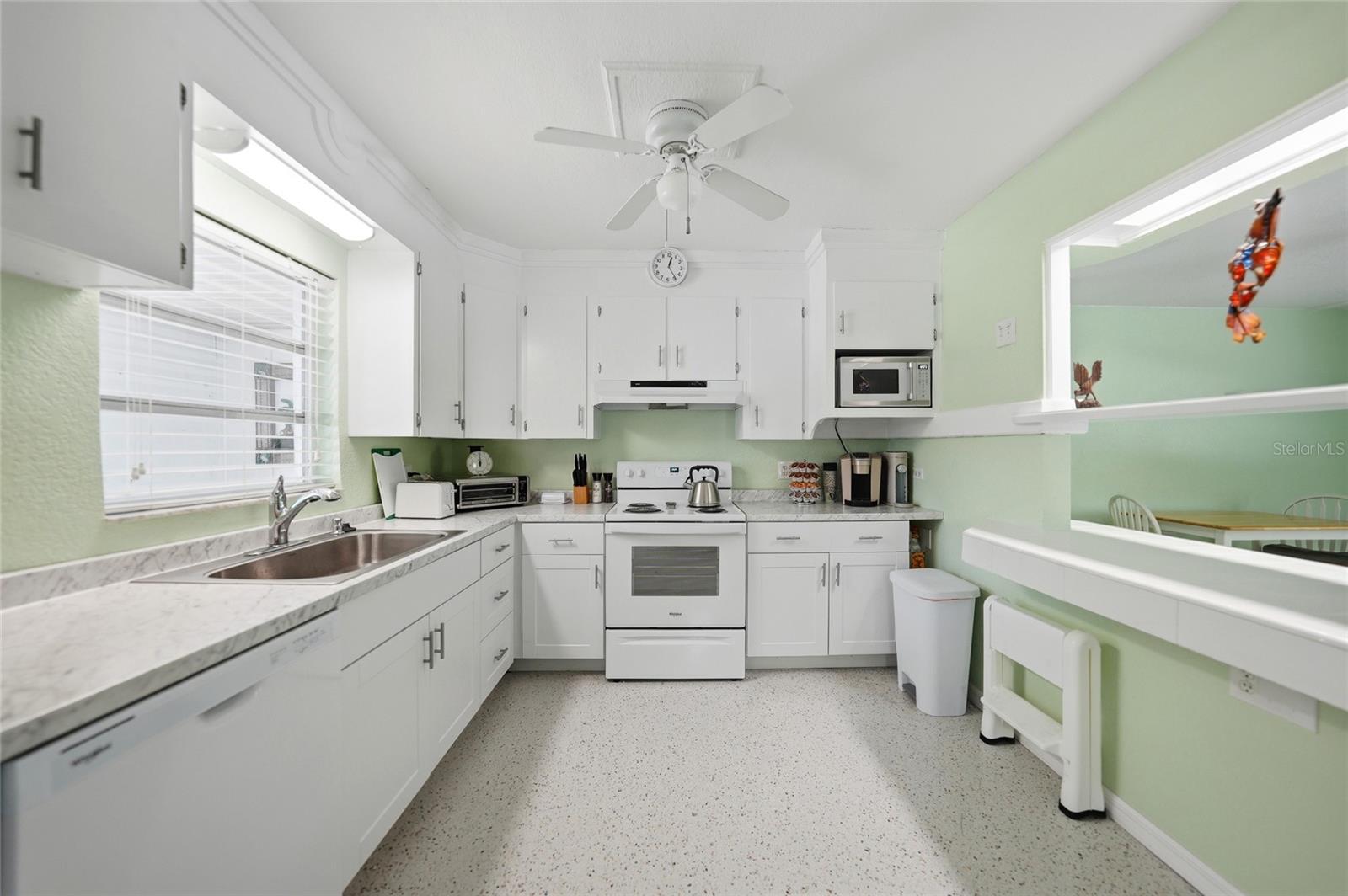 23040 CENTRAL AVE, PUNTA GORDA, FL, 33980