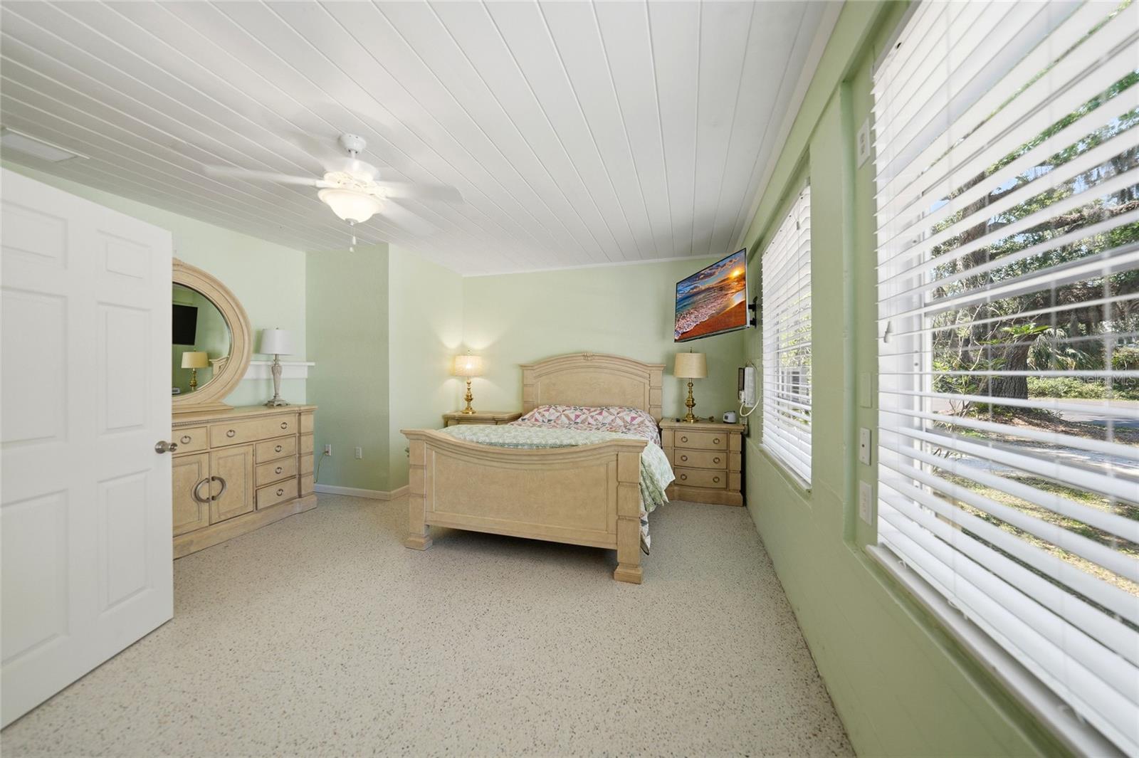 23040 CENTRAL AVE, PUNTA GORDA, FL, 33980