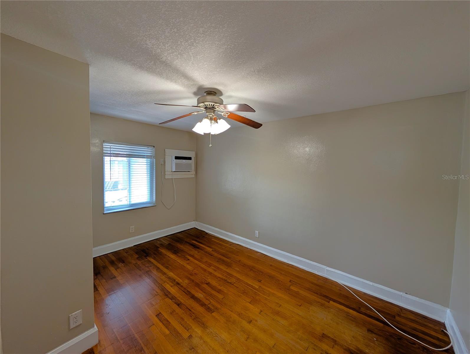 520 N 11TH AVE N #3, ST PETERSBURG, FL, 33701