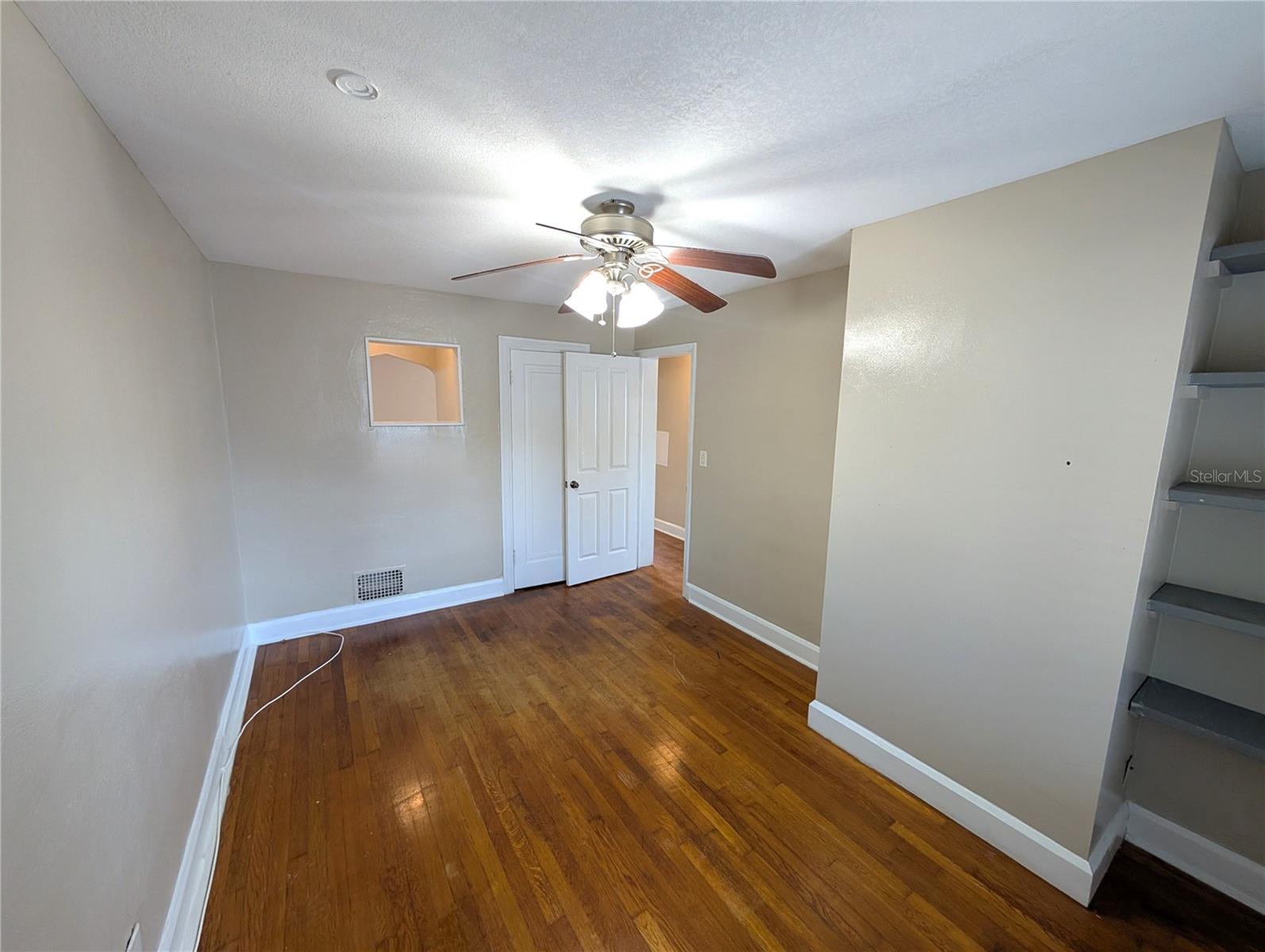 520 N 11TH AVE N #3, ST PETERSBURG, FL, 33701