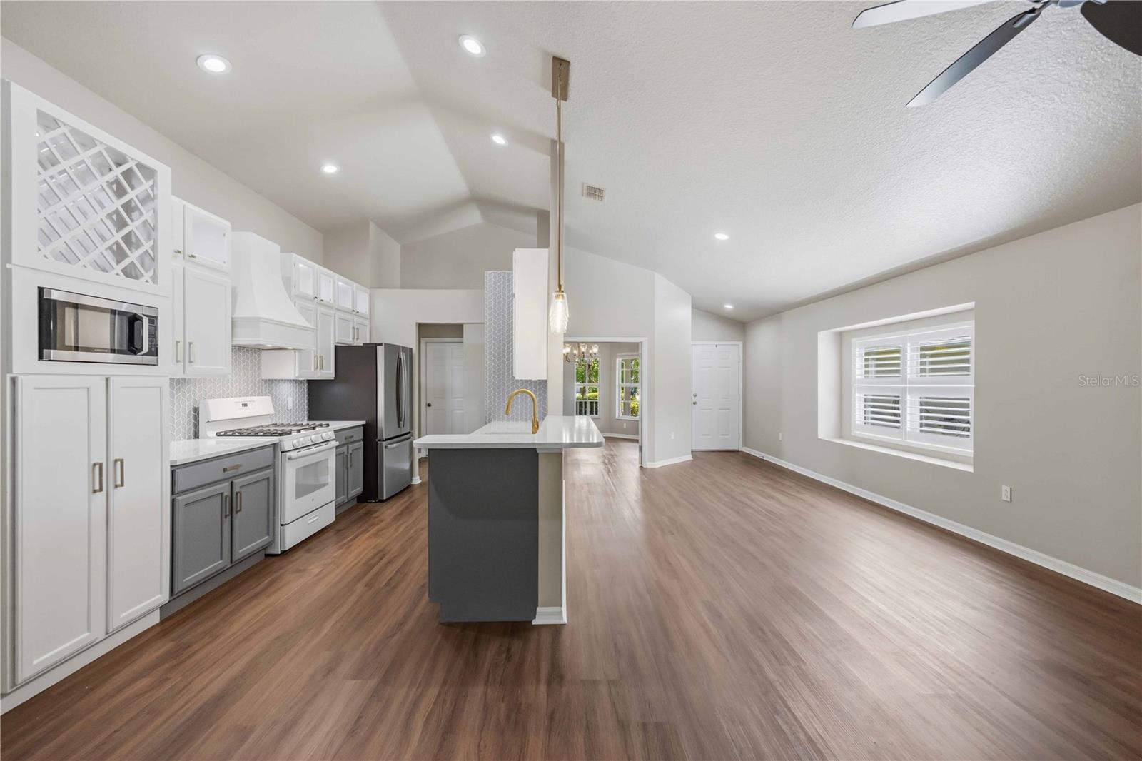 6446 BARBERRY CT, LAKEWOOD RANCH, FL, 34202