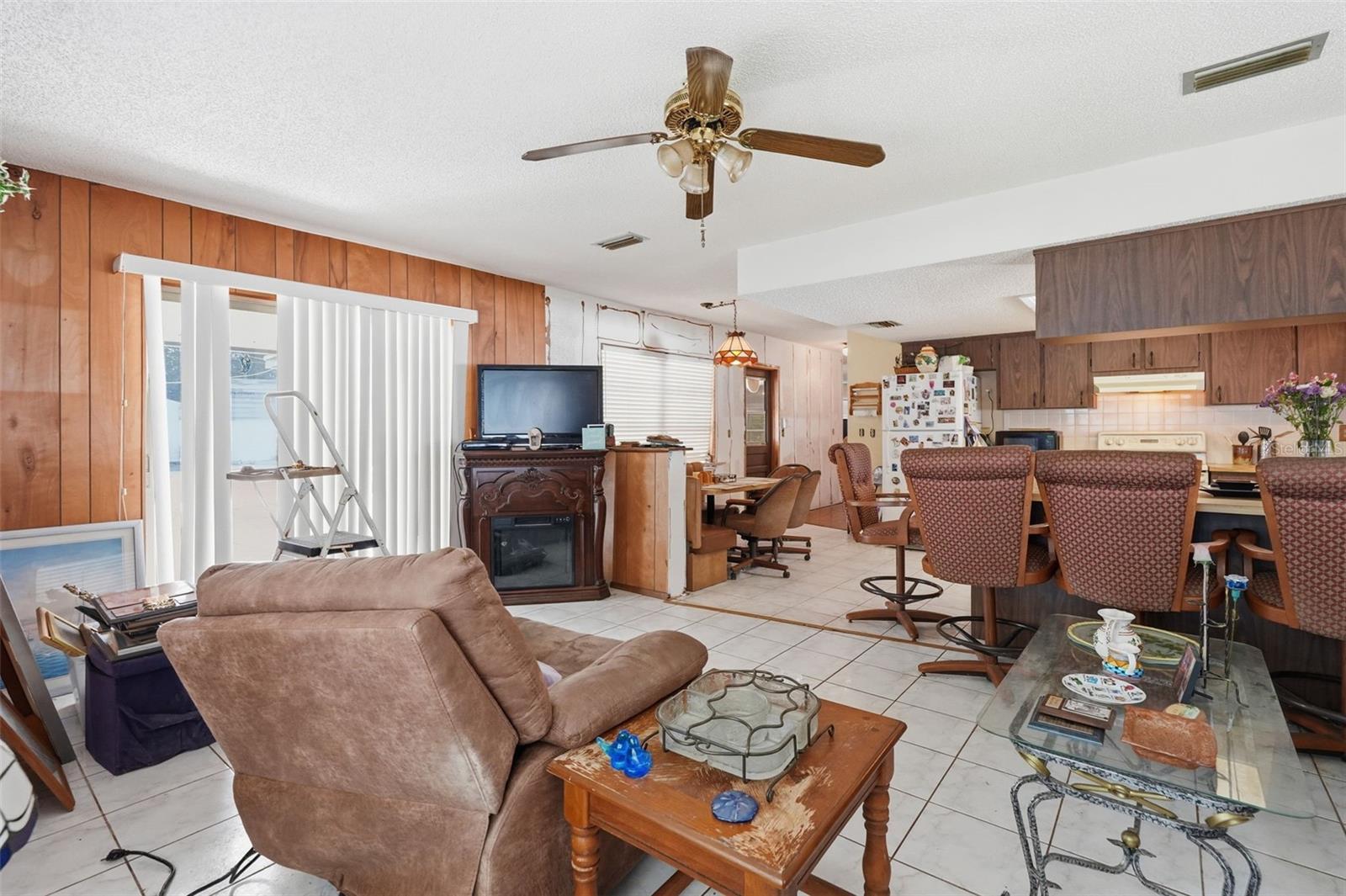 636 TESSIER CT, TARPON SPRINGS, FL, 34689