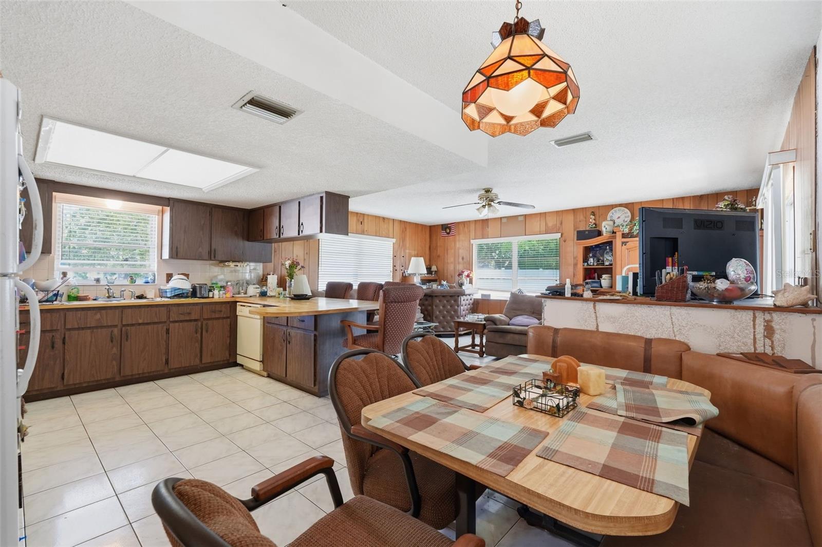 636 TESSIER CT, TARPON SPRINGS, FL, 34689