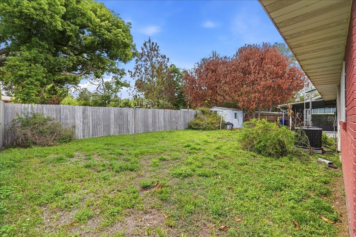 1206 W LAKE PARKER DR, LAKELAND, FL, 33805