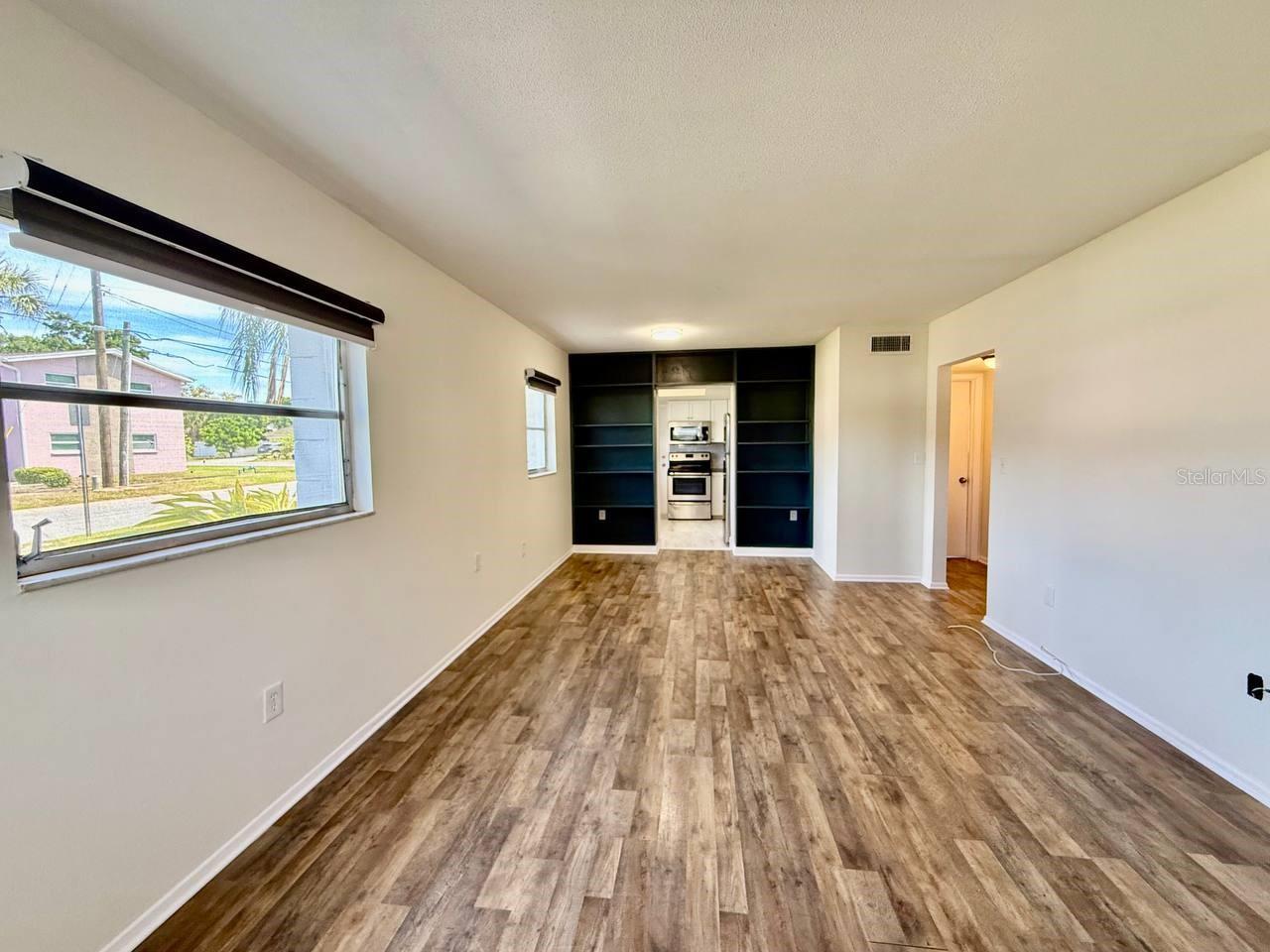 3460 32ND AVE N #101B, ST PETERSBURG, FL, 33713