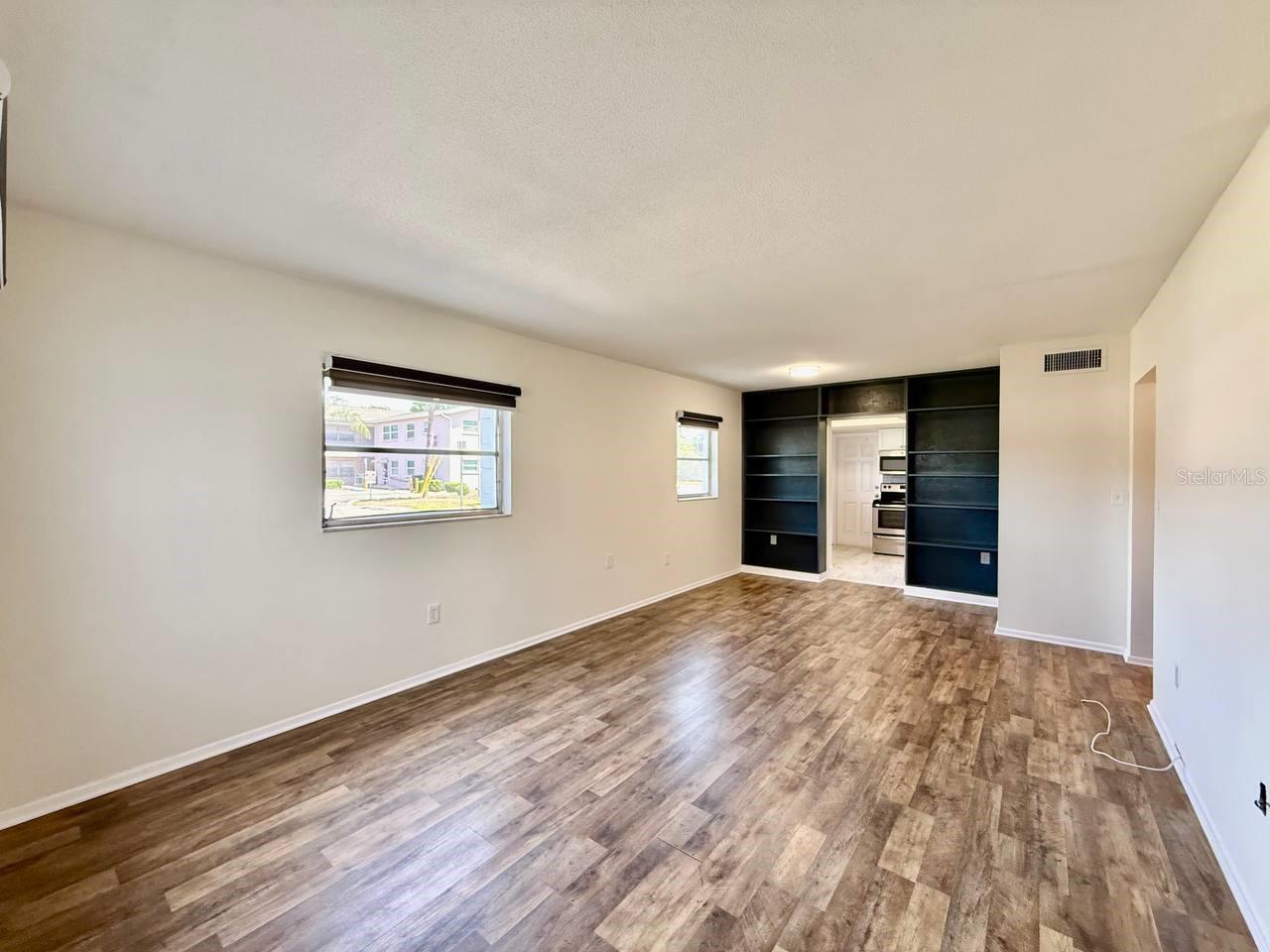 3460 32ND AVE N #101B, ST PETERSBURG, FL, 33713