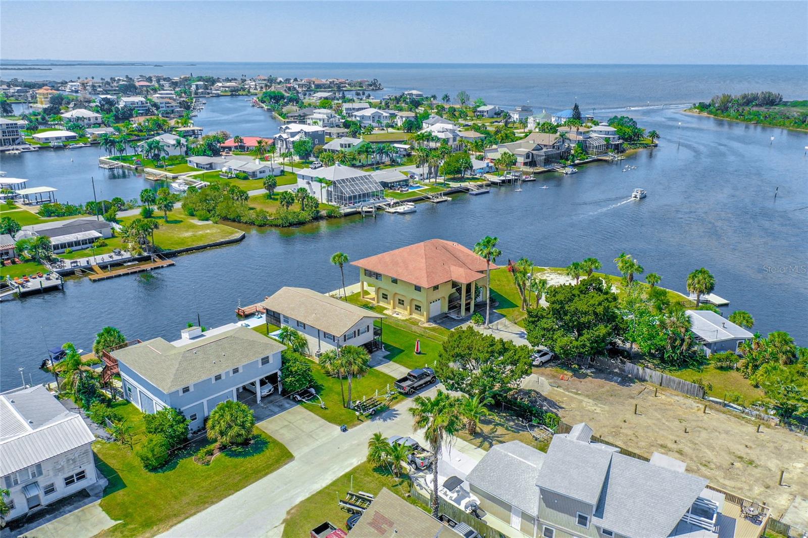 3272 MINNOW CREEK DR, HERNANDO BEACH, FL, 34607