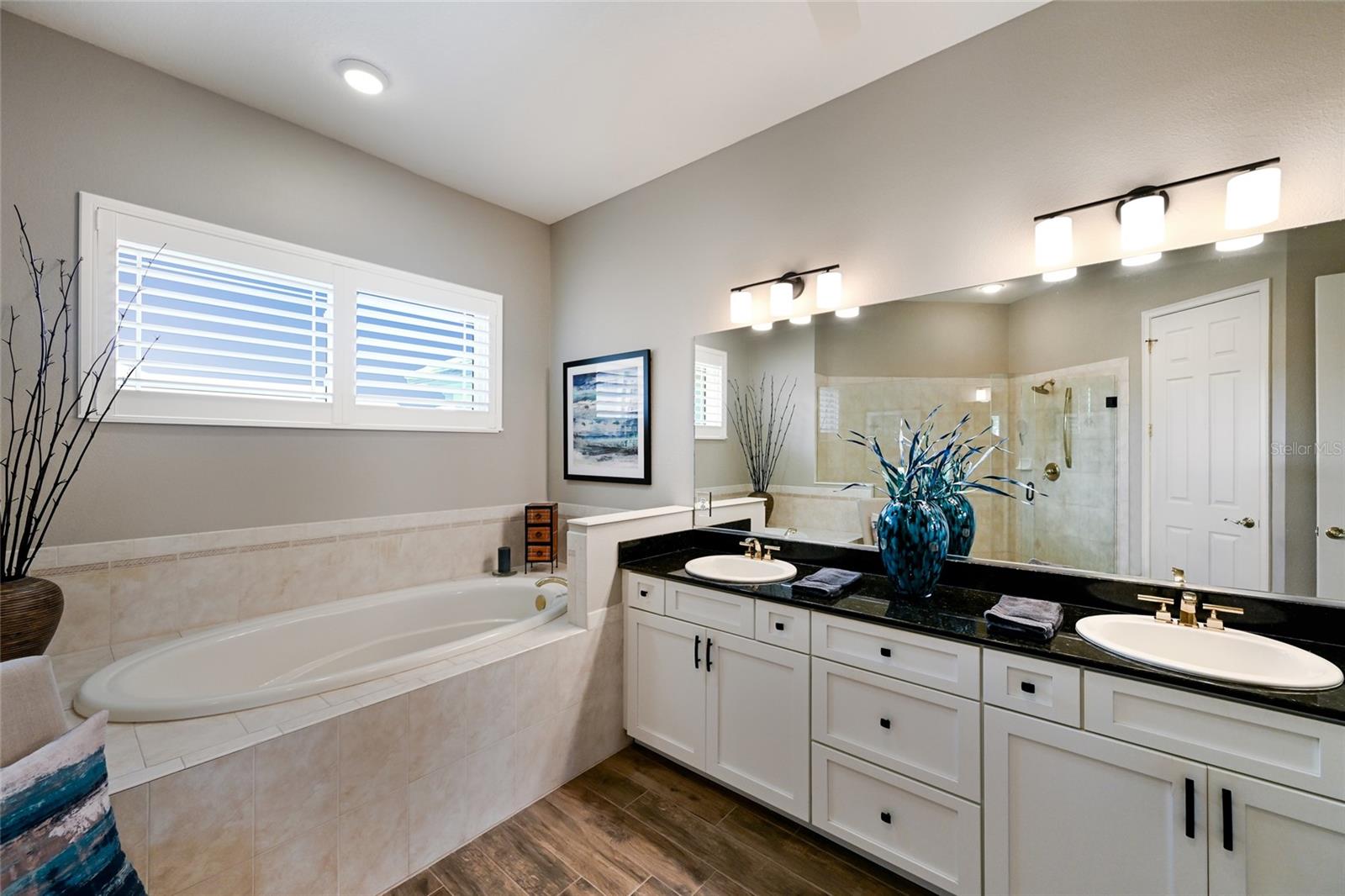 6523 MOORINGS POINT CIR #202, LAKEWOOD RANCH, FL, 34202