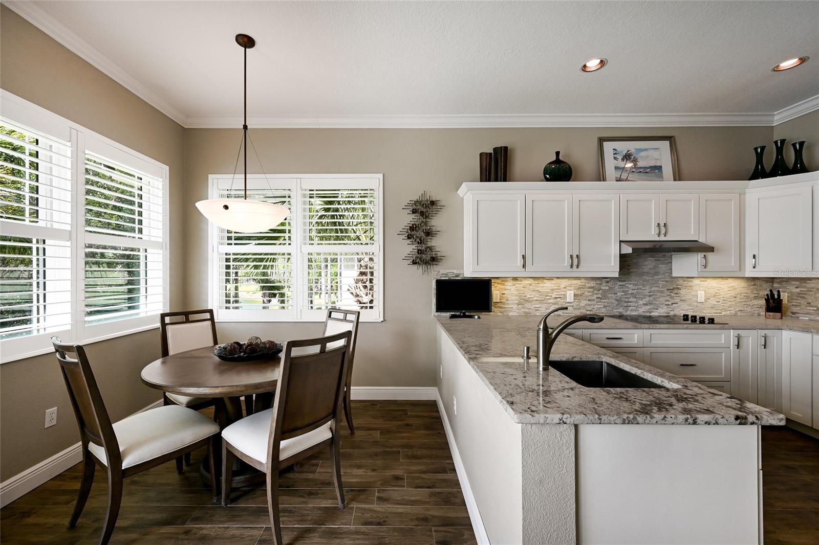 6523 MOORINGS POINT CIR #202, LAKEWOOD RANCH, FL, 34202