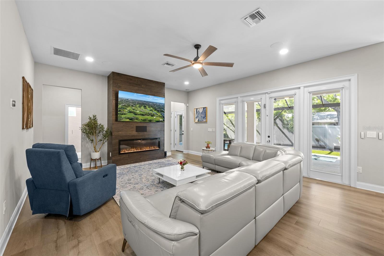 3601 W ROGERS AVE, TAMPA, FL, 33611