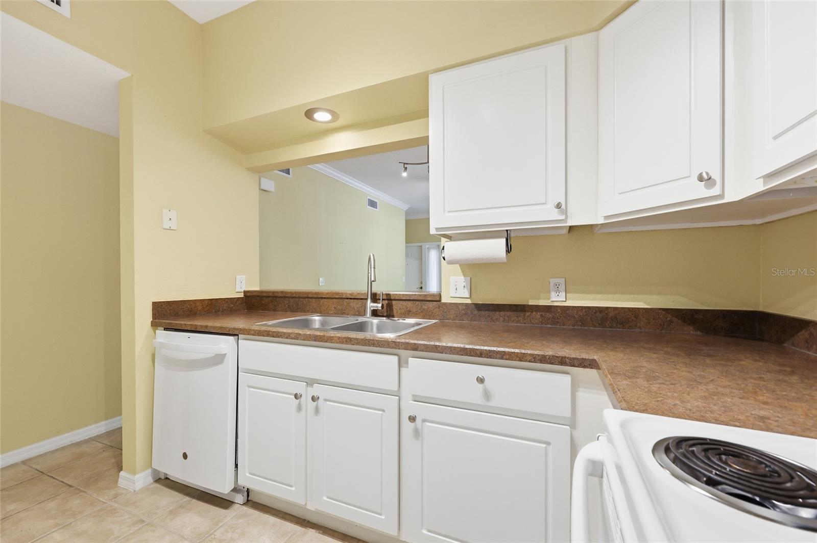 9172 SW 52ND RD #103, GAINESVILLE, FL, 32608