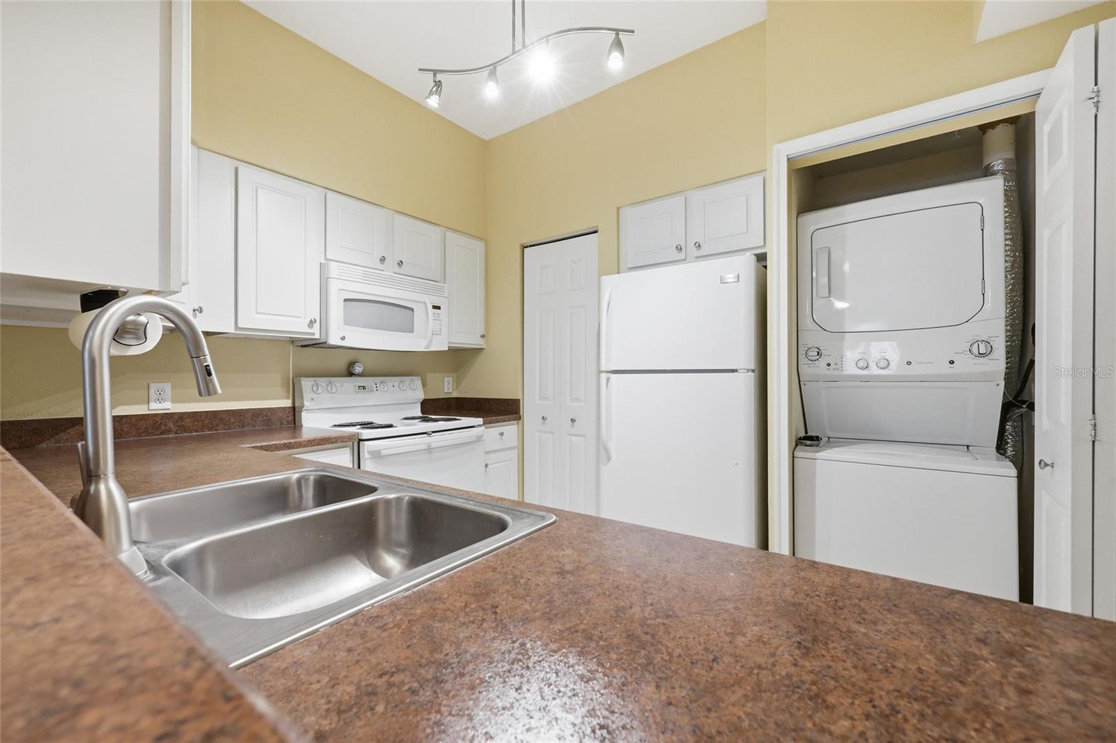 9172 SW 52ND RD #103, GAINESVILLE, FL, 32608