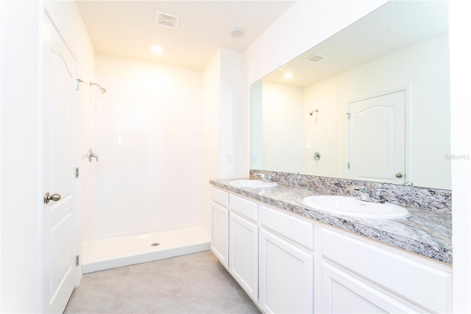 1779 POST OAK DR, DAVENPORT, FL, 33837