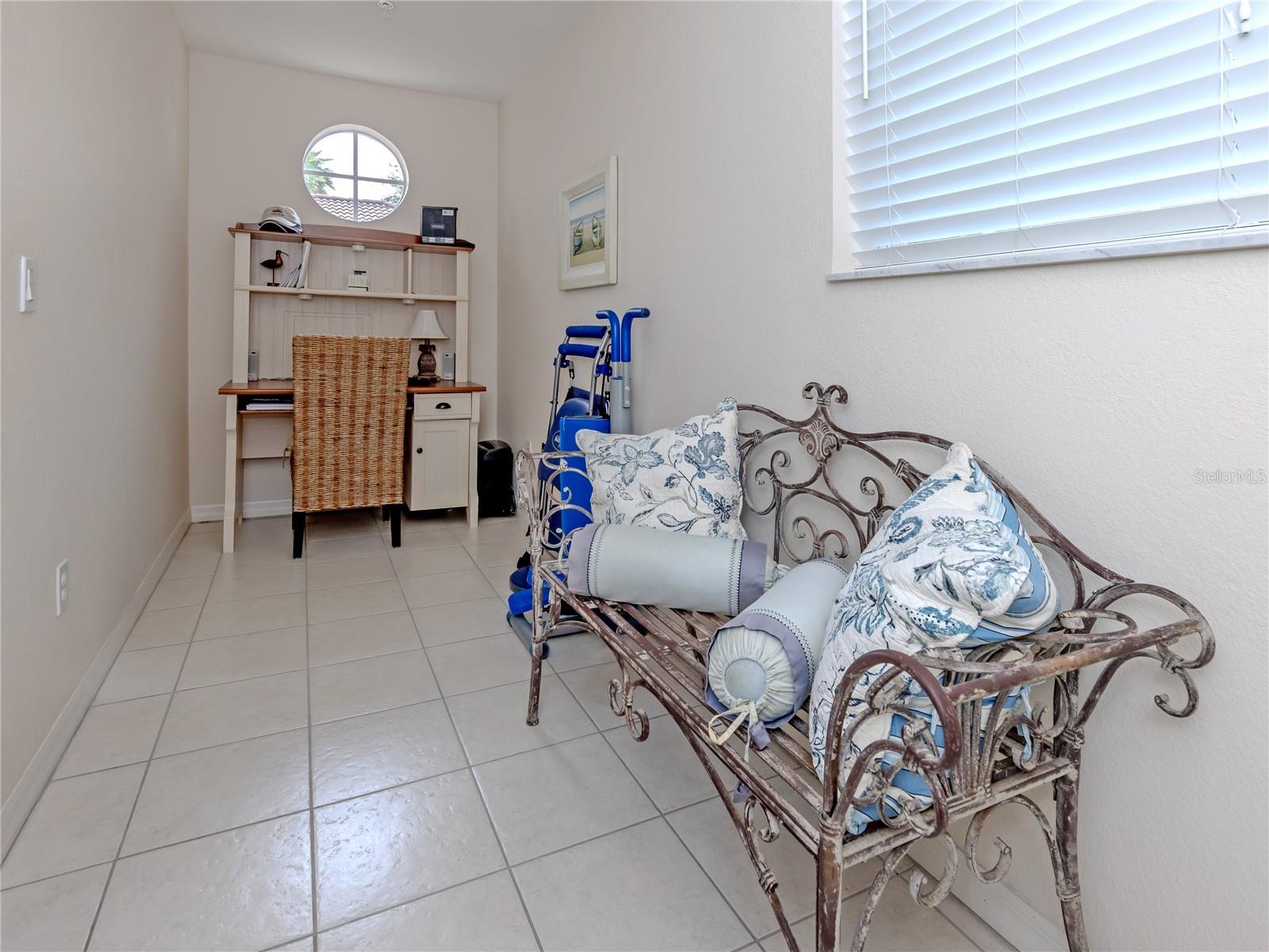 121 N AUBURN RD #11, VENICE, FL, 34292