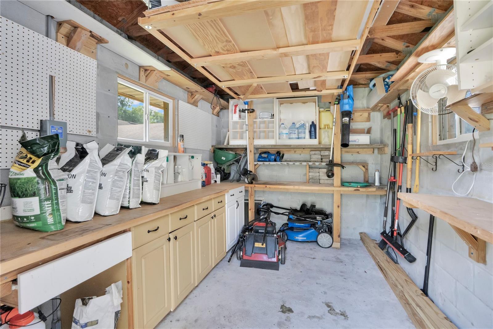 708 HUNTERS RUN BLVD, LAKELAND, FL, 33809