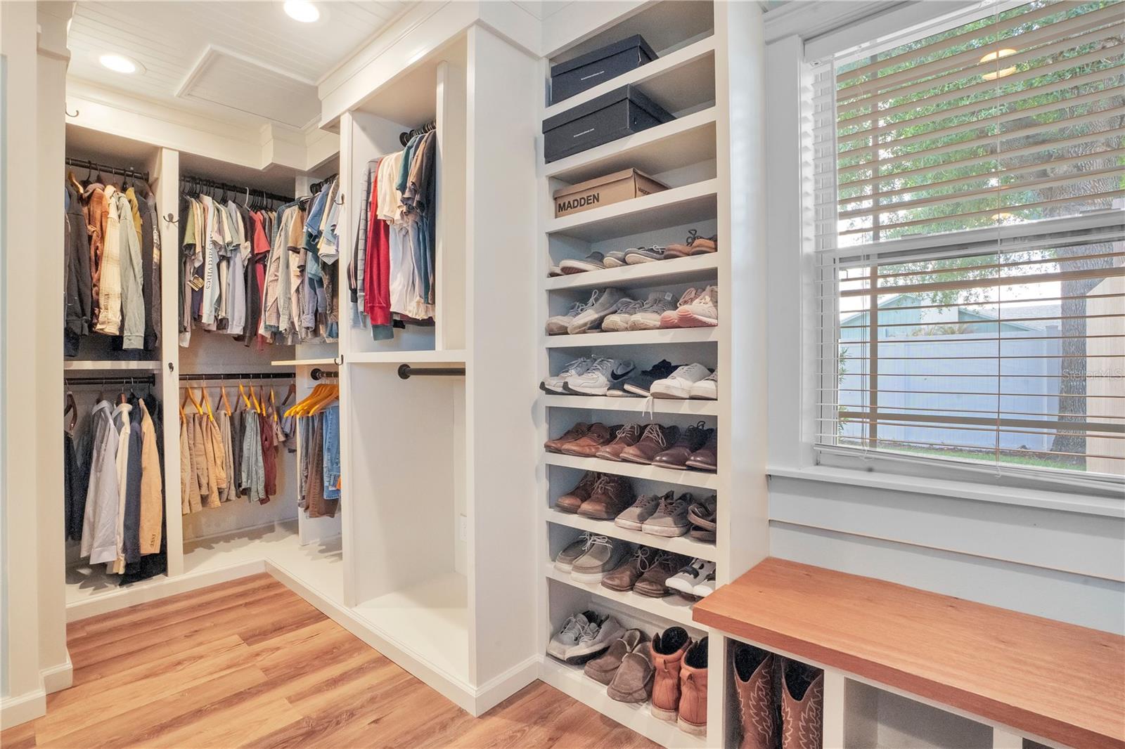 708 HUNTERS RUN BLVD, LAKELAND, FL, 33809