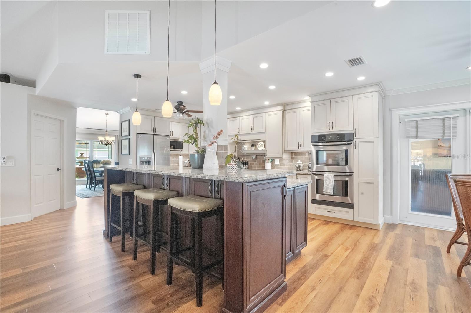 708 HUNTERS RUN BLVD, LAKELAND, FL, 33809