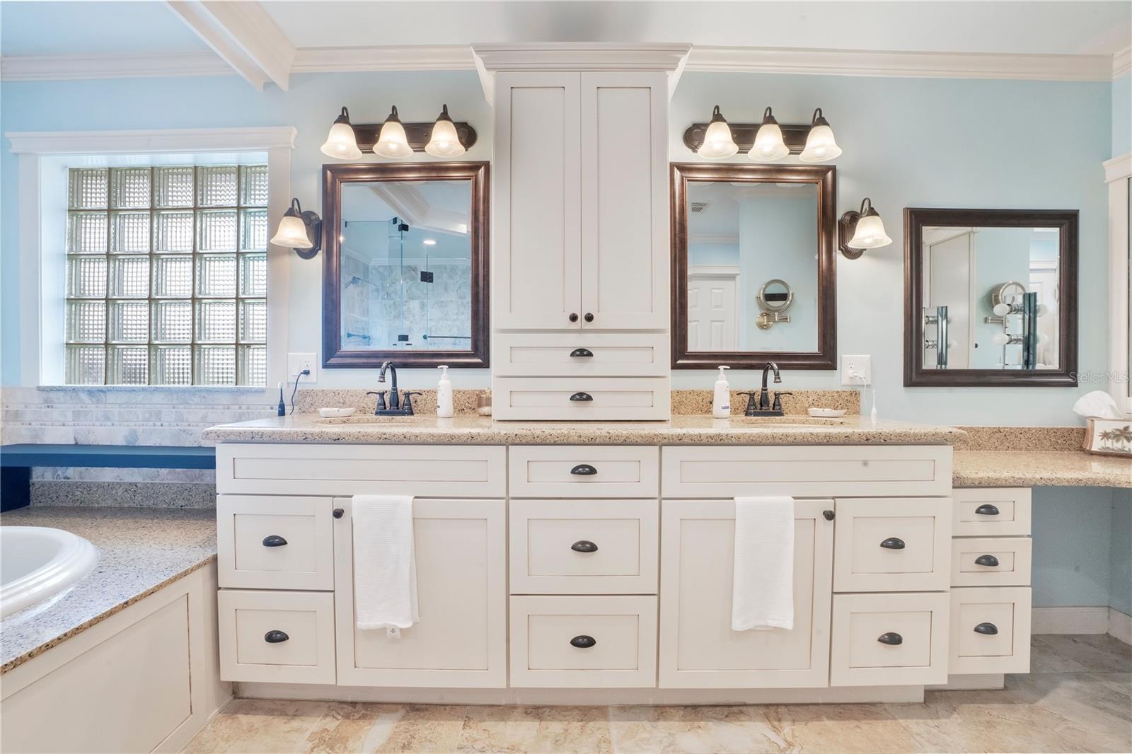 708 HUNTERS RUN BLVD, LAKELAND, FL, 33809