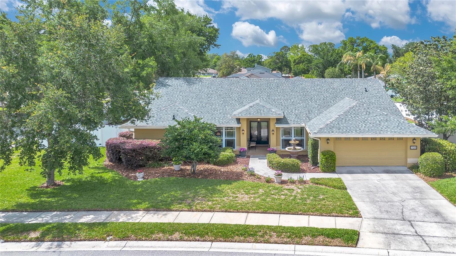 708 HUNTERS RUN BLVD, LAKELAND, FL, 33809