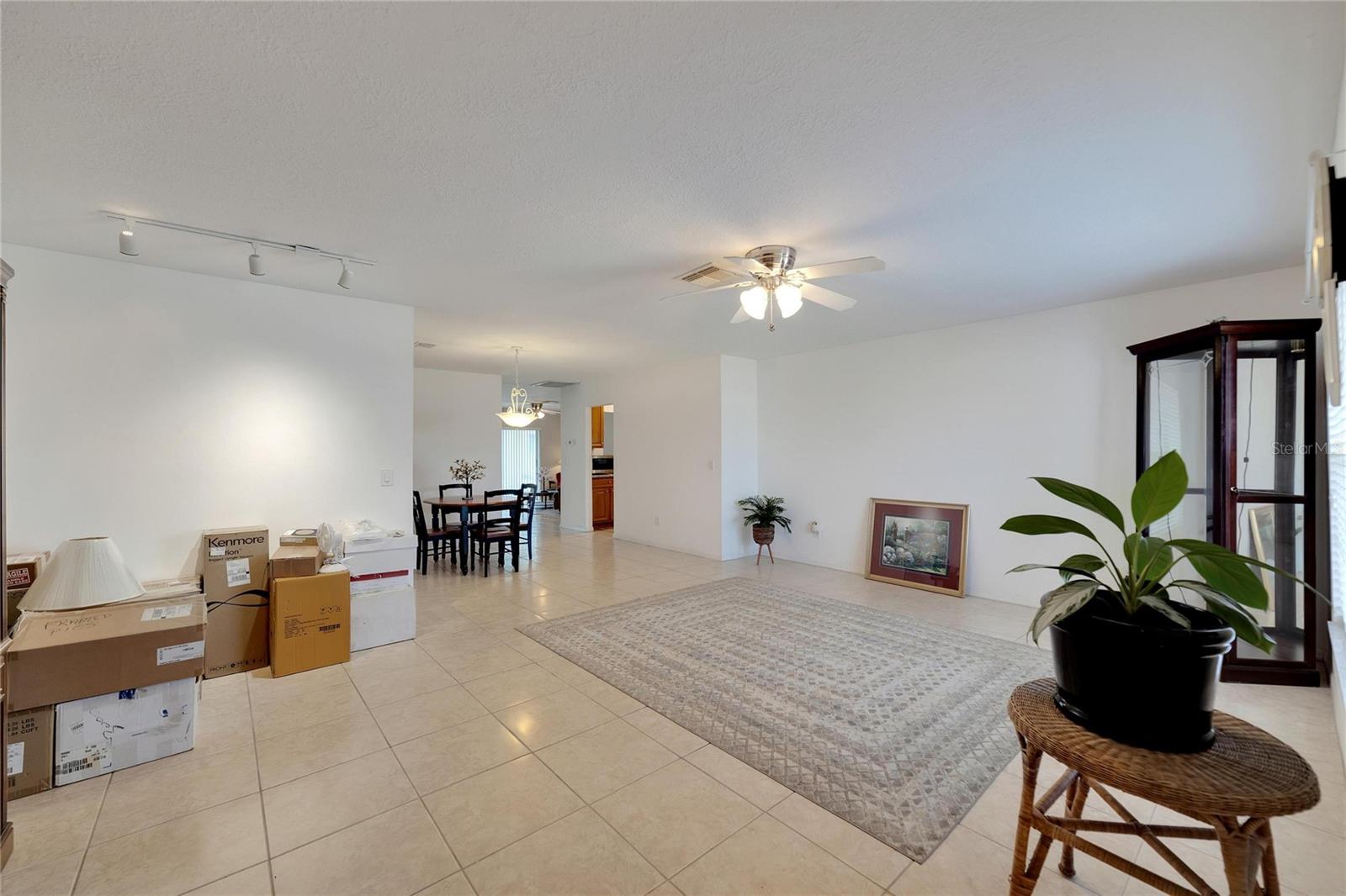 114 WINTERSONG LN, SUN CITY CENTER, FL, 33573