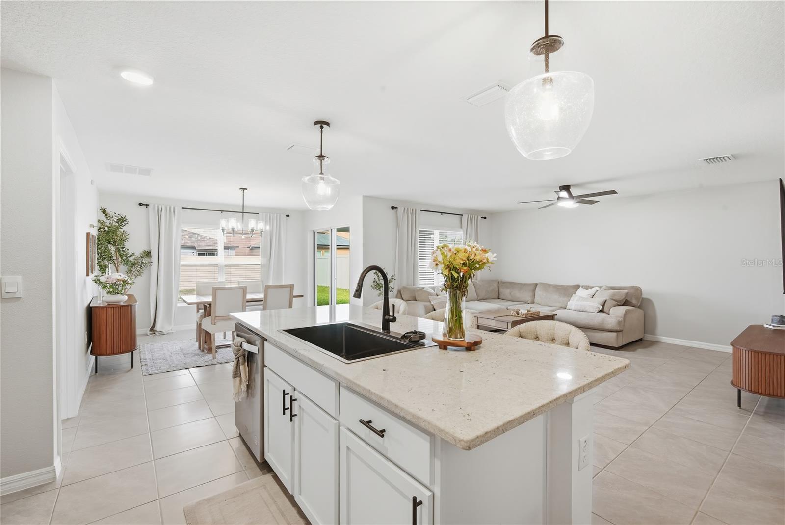 2807 GUMBO LIMBO DR, WIMAUMA, FL, 33598