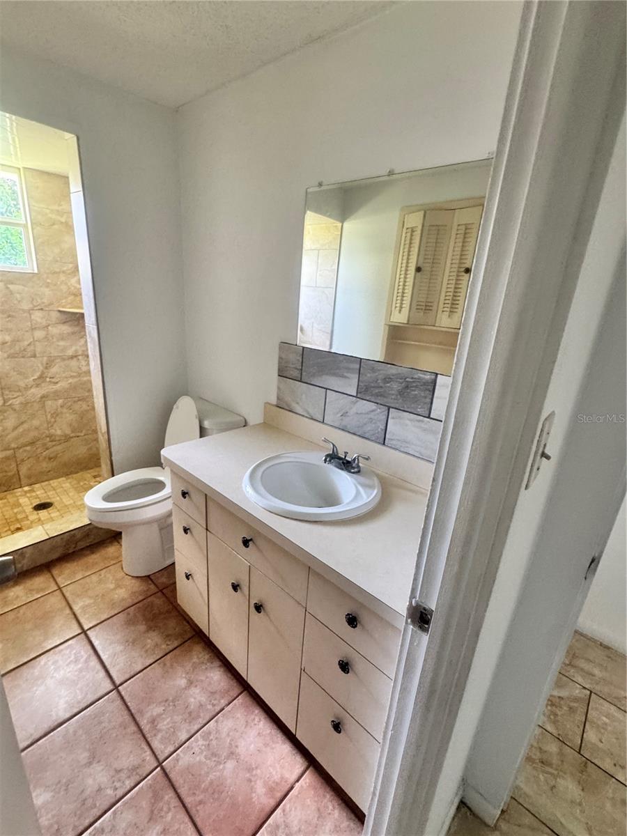 166 DARTMOUTH DR NW, PORT CHARLOTTE, FL, 33952