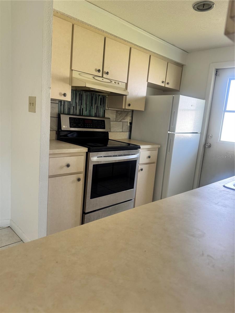 166 DARTMOUTH DR NW, PORT CHARLOTTE, FL, 33952