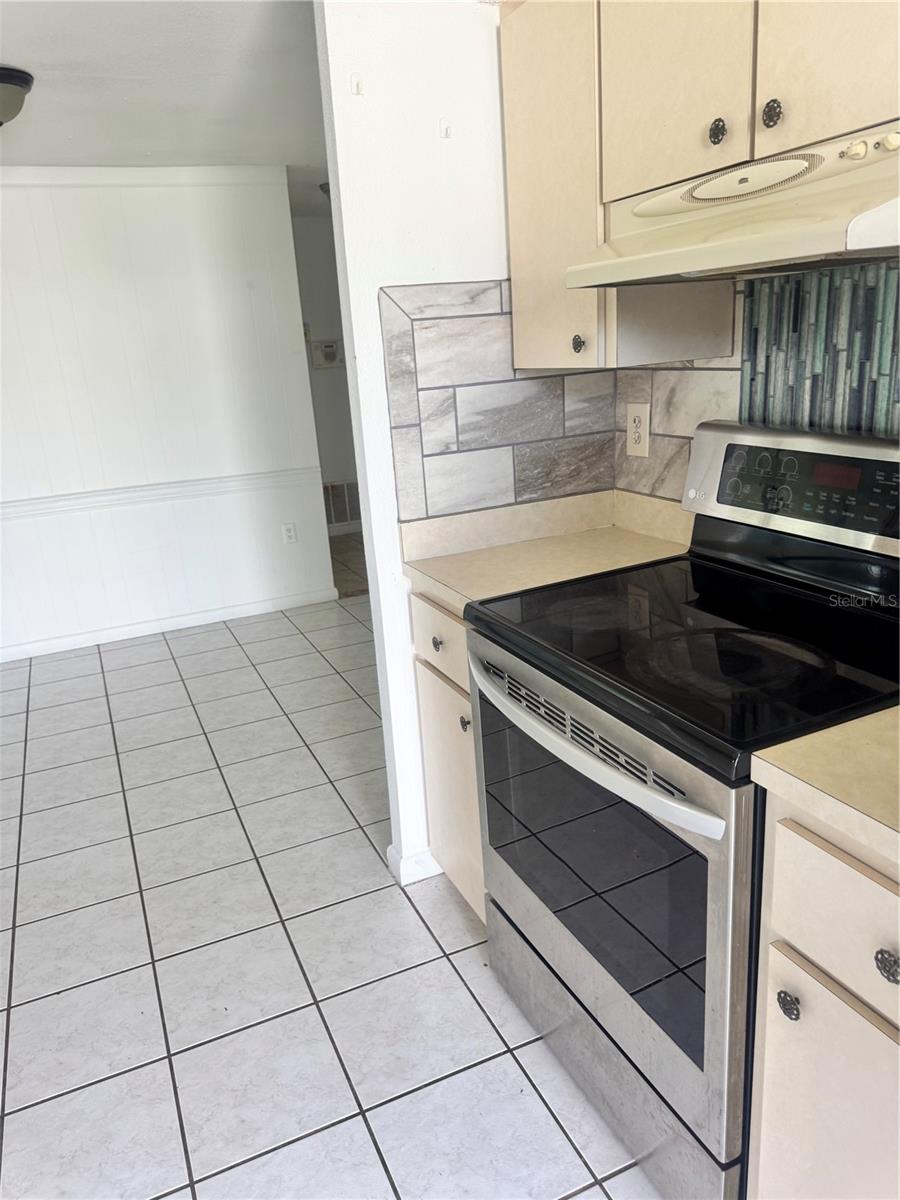 166 DARTMOUTH DR NW, PORT CHARLOTTE, FL, 33952