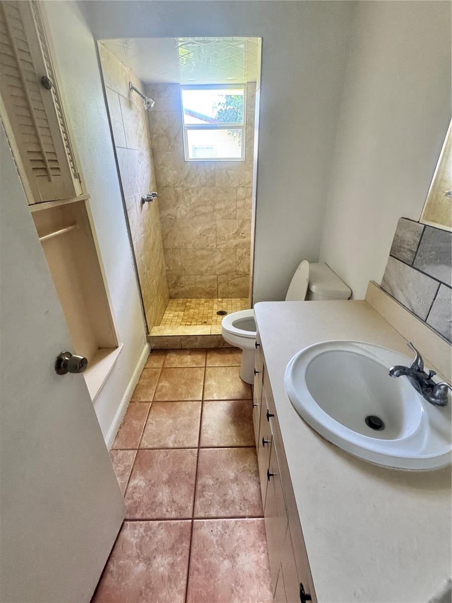 166 DARTMOUTH DR NW, PORT CHARLOTTE, FL, 33952