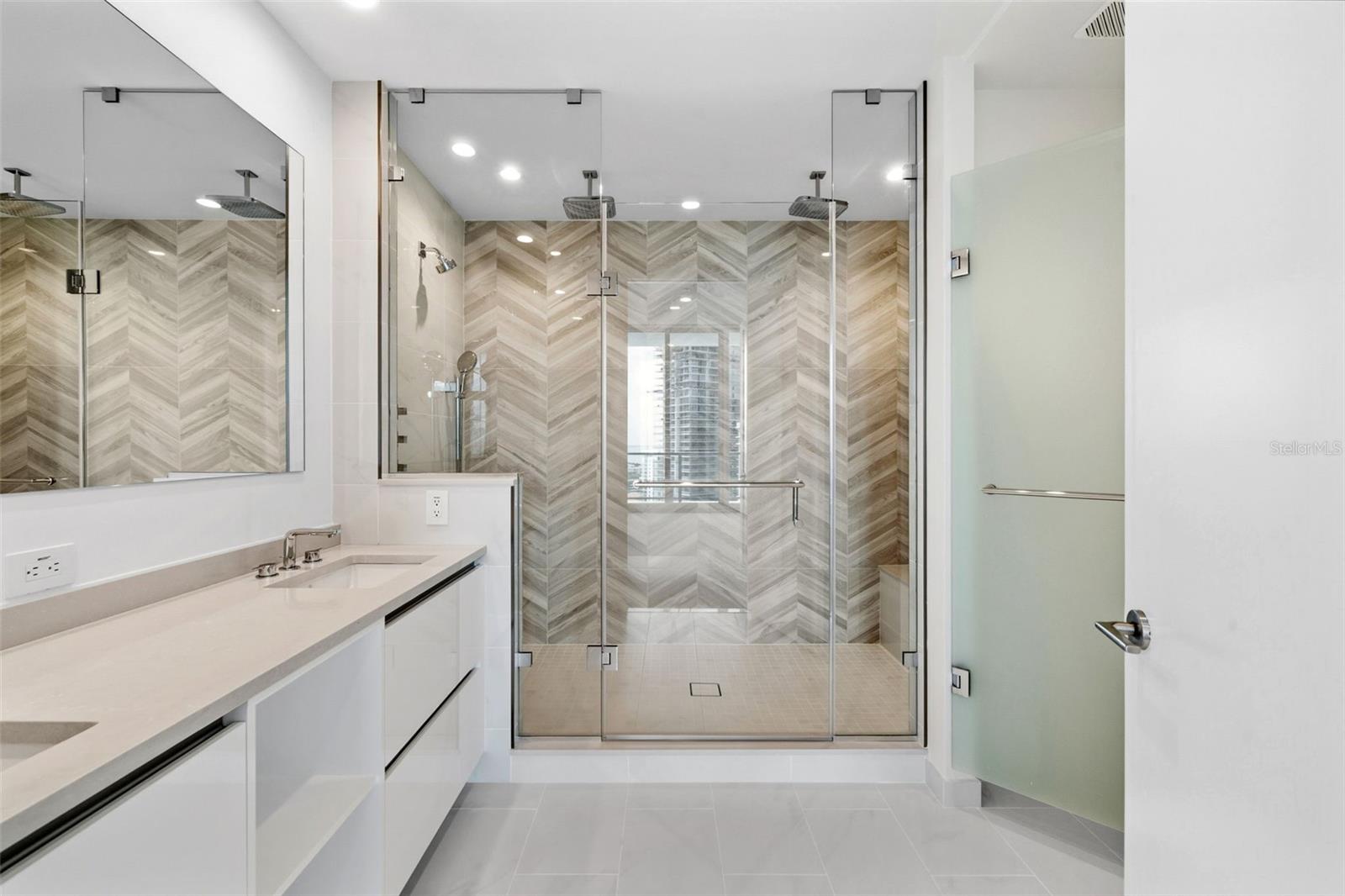 400 CENTRAL AVE #1903, ST PETERSBURG, FL, 33701