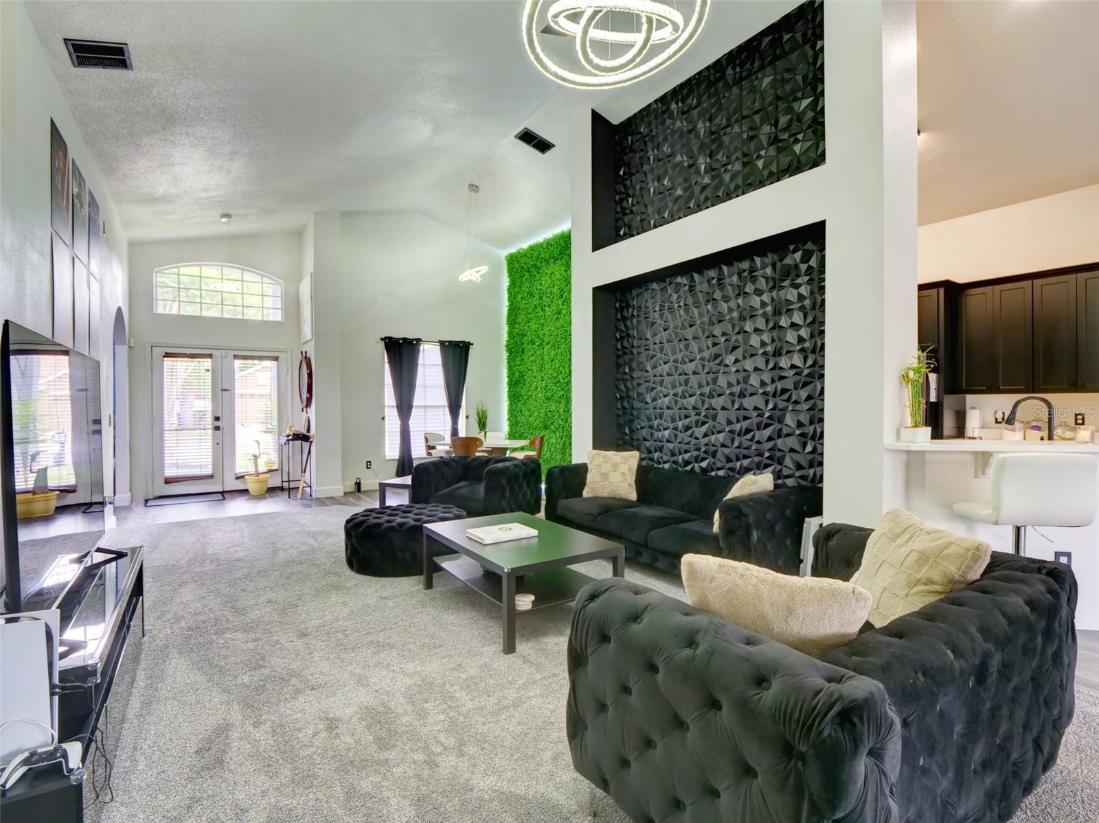 1084 ROYAL MARQUIS CIR, OCOEE, FL, 34761