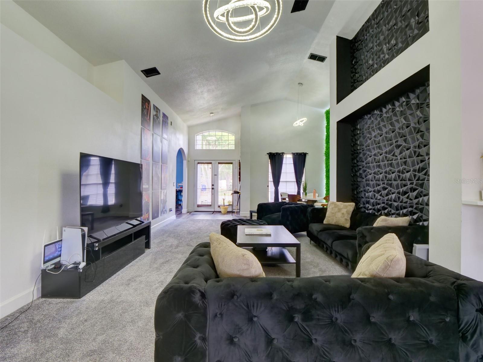 1084 ROYAL MARQUIS CIR, OCOEE, FL, 34761