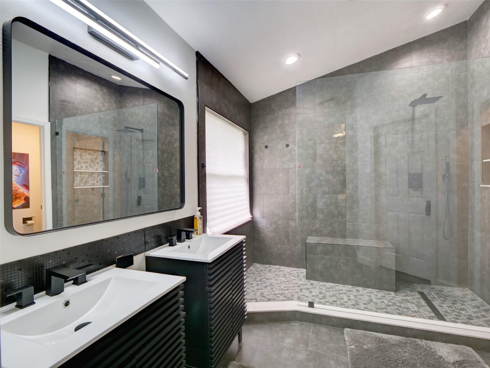 1084 ROYAL MARQUIS CIR, OCOEE, FL, 34761