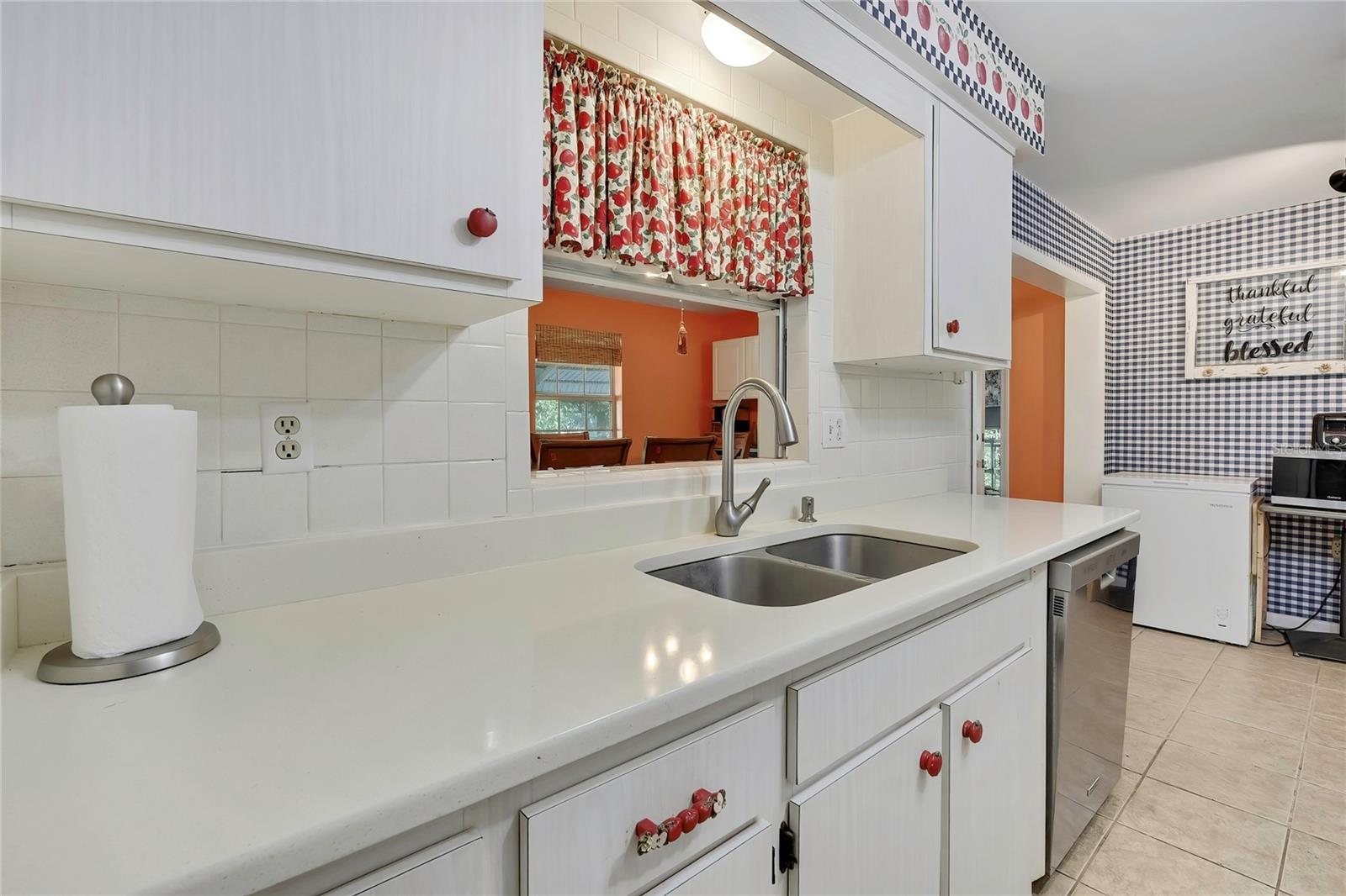 10 N DAVIS ST, BEVERLY HILLS, FL, 34465