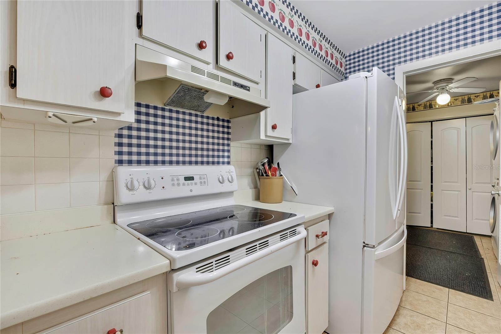 10 N DAVIS ST, BEVERLY HILLS, FL, 34465