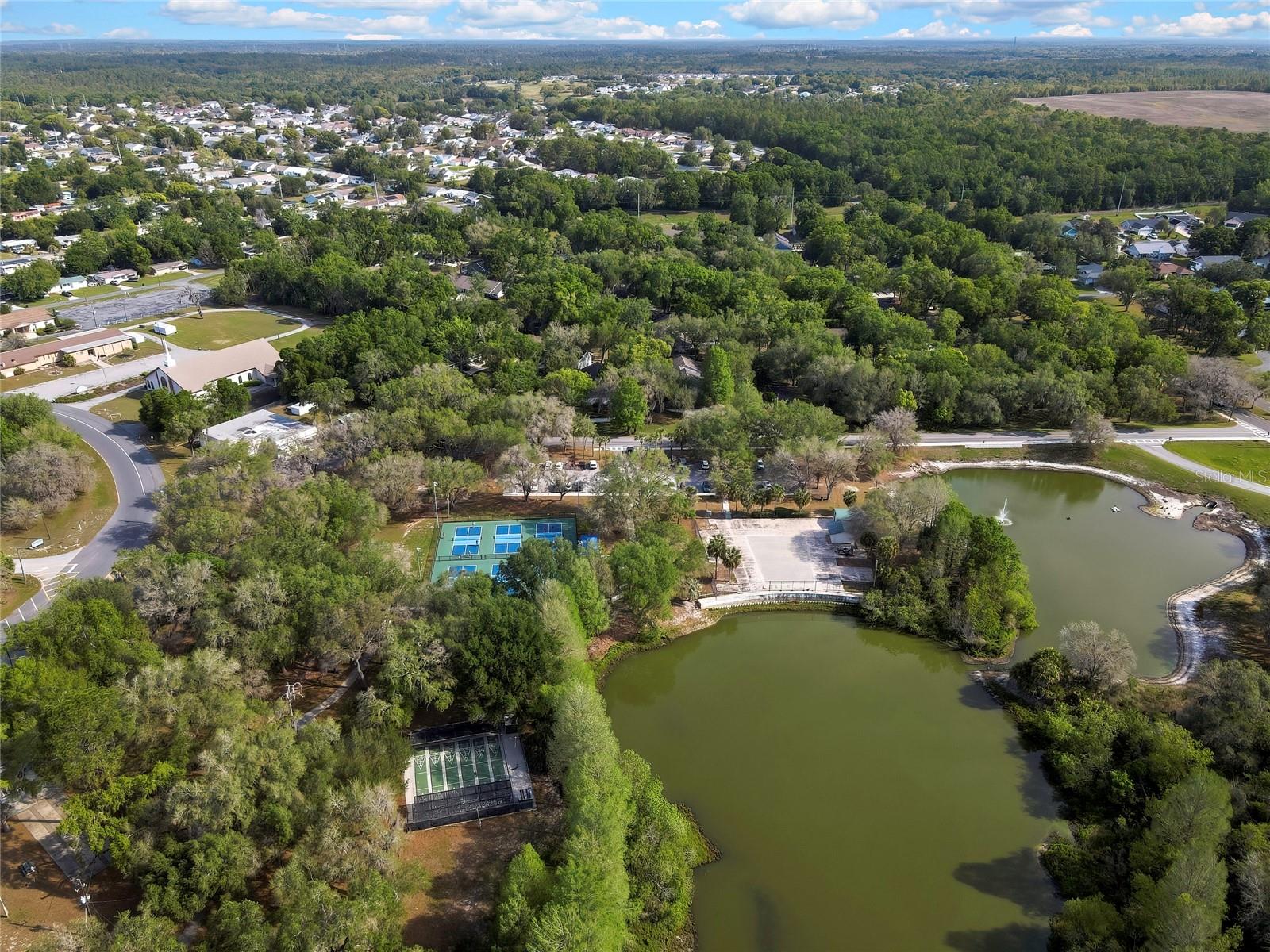 10 N DAVIS ST, BEVERLY HILLS, FL, 34465