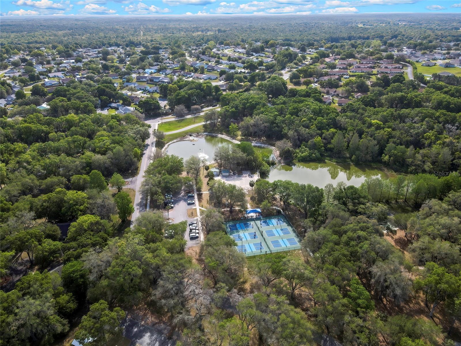 10 N DAVIS ST, BEVERLY HILLS, FL, 34465