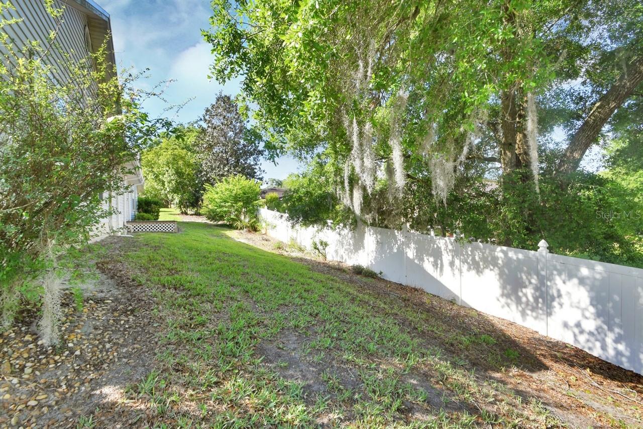 2520 S GLEN EAGLES DR, DELAND, FL, 32724