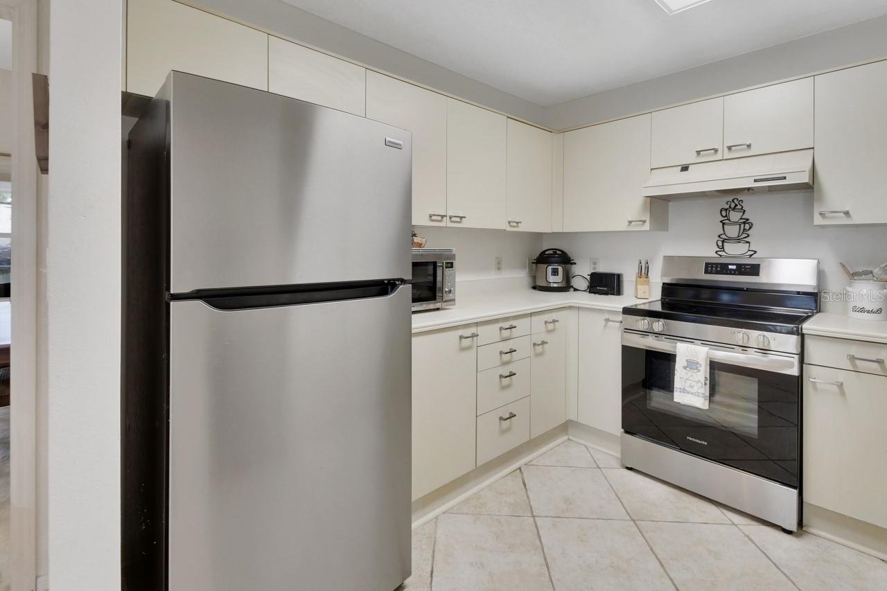 2520 S GLEN EAGLES DR, DELAND, FL, 32724