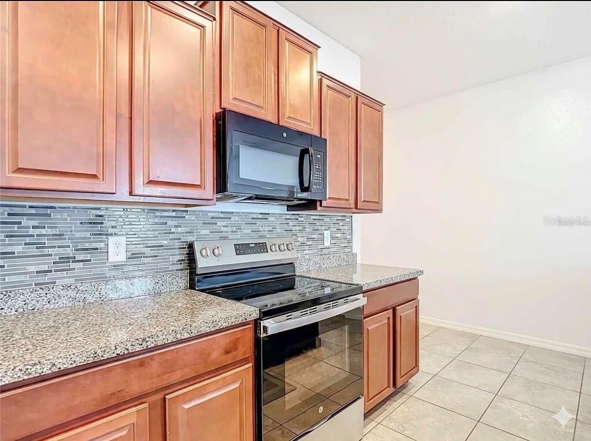 3160 KRESTERBROOKE LN, ZEPHYRHILLS, FL, 33540