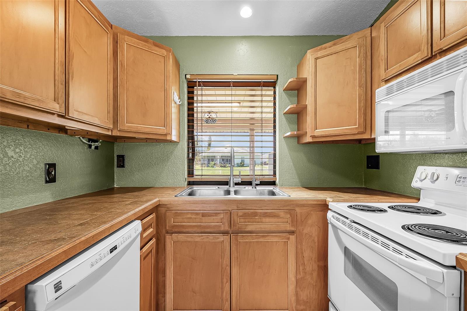 30095 HOLLY RD, PUNTA GORDA, FL, 33982