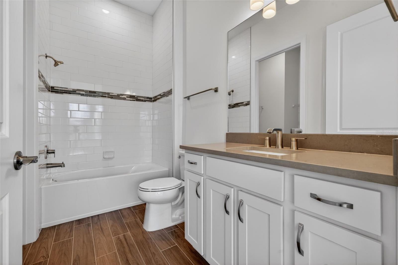 25544 EMERALD BEND CIR, ENGLEWOOD, FL, 34223