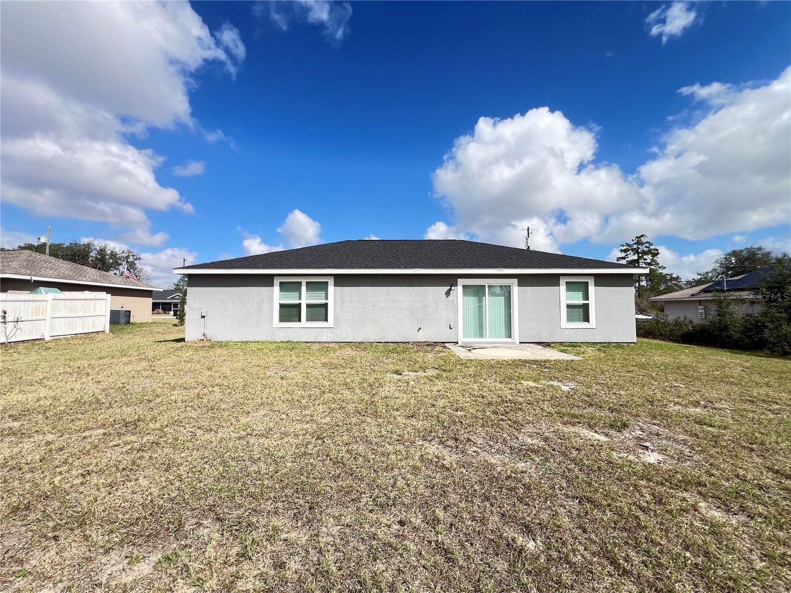 8 FISHER LOOP CRSE, OCKLAWAHA, FL, 32179