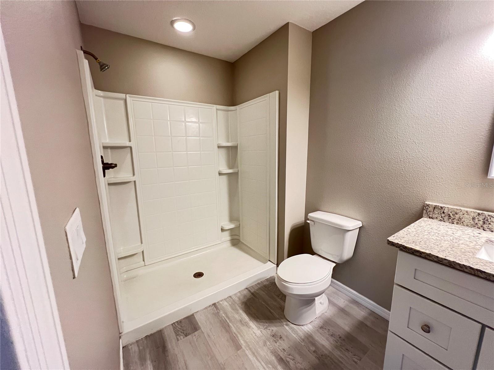 8 FISHER LOOP CRSE, OCKLAWAHA, FL, 32179