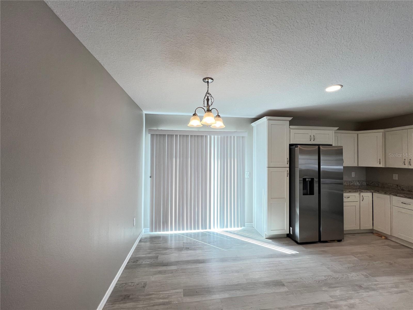 8 FISHER LOOP CRSE, OCKLAWAHA, FL, 32179